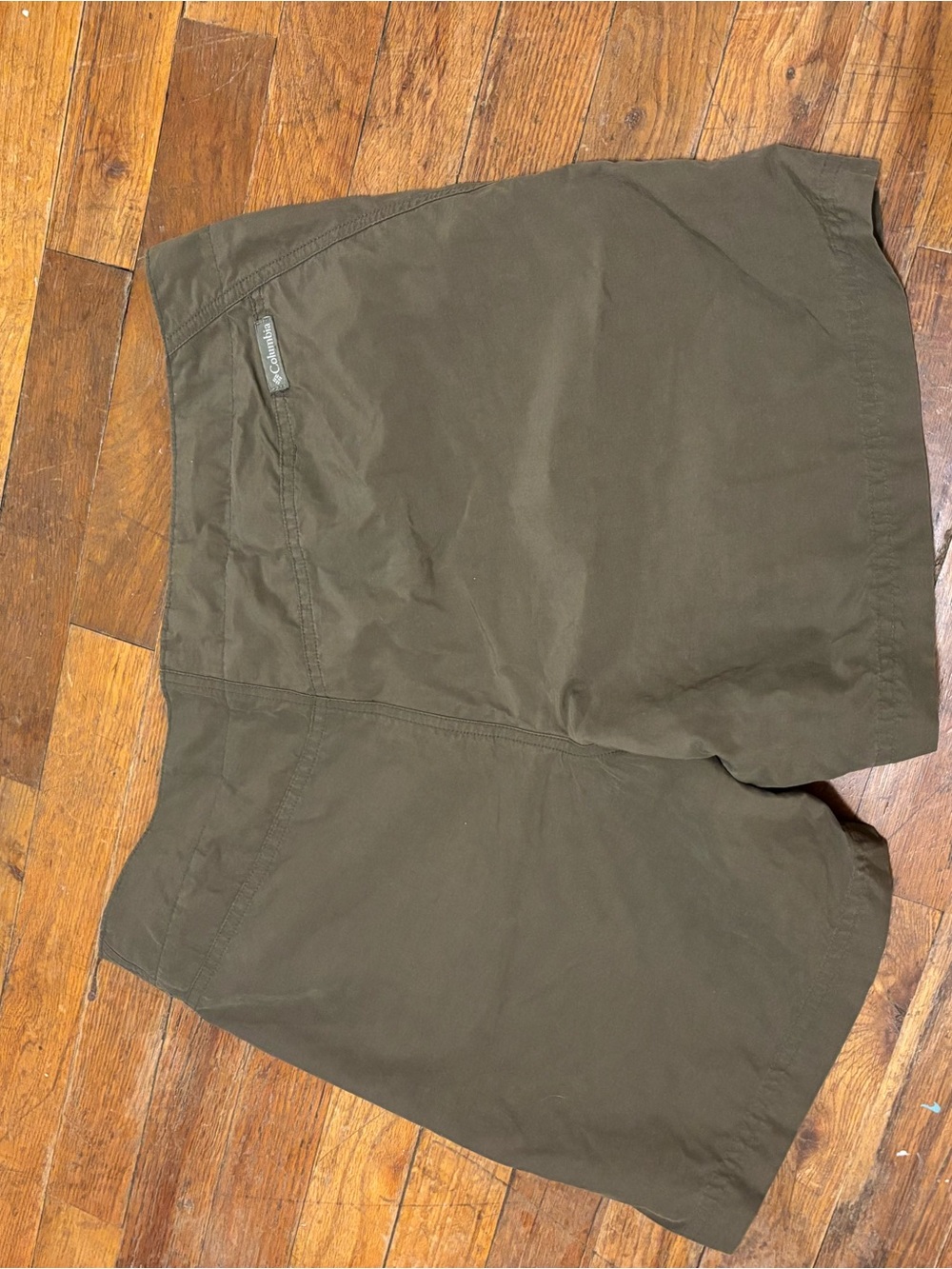 Vintage women’s Columbia Olive Green Shorts